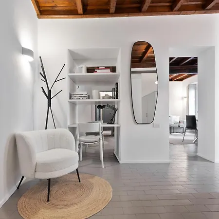 Corso Magenta Historic Milan